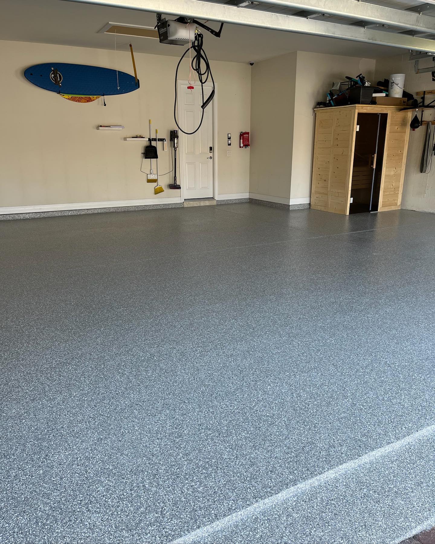 epoxy flake coatings on garage floor